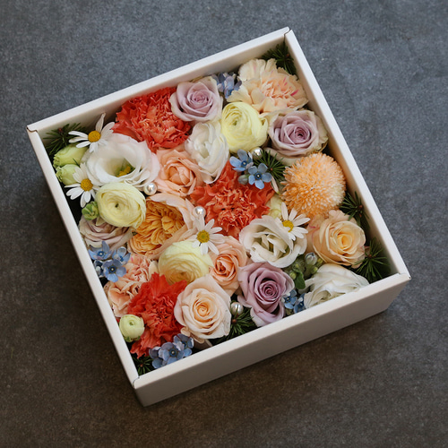 진주콕콕 화이트플라워박스 생화꽃바구니, 꽃바구니배달